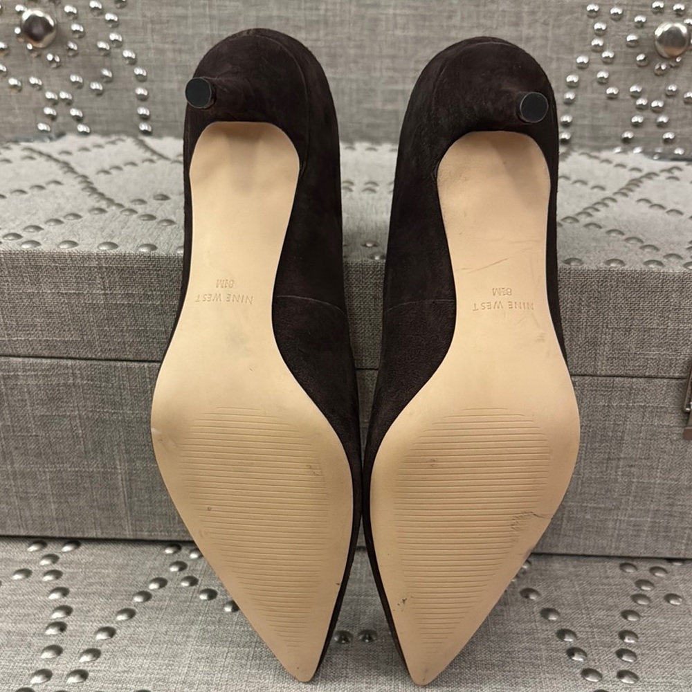 Nine West Margot Women's Kitten Heels Suede Brown Pumps - Picture 5 of 9